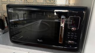 Forno microonde Whirlpool Family Chef nero