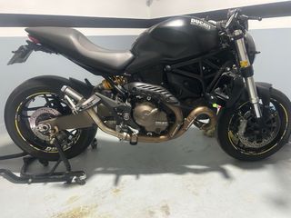 Ducati Monster 821 dark 2016 espectacular 40.800ki