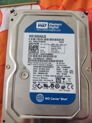 SSD ADVANTECH 820 SATA III 6Gbps + 4x RAM HRUML