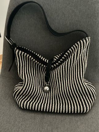 Bolso Parfois Rayas Blanco y Negro