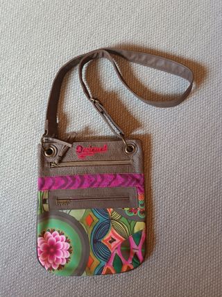 Bolso bandolera Desigual estampado