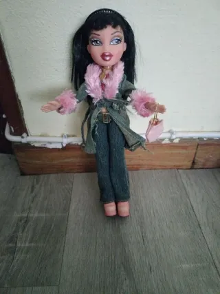 2 muñecas Bratz originales