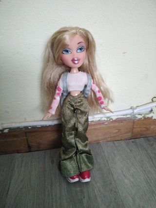 2 muñecas Bratz originales