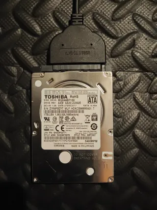 Disco duro Toshiba 1TB 2.5” + adaptador USB 3.0 