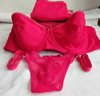 Lencería Xacarel Roja Talla S/36