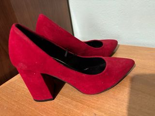 Décolleté rosse tacco largo