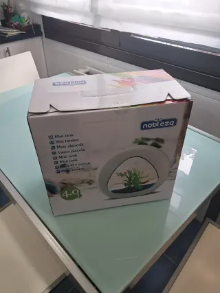 Mini pecera 4L con depuradora