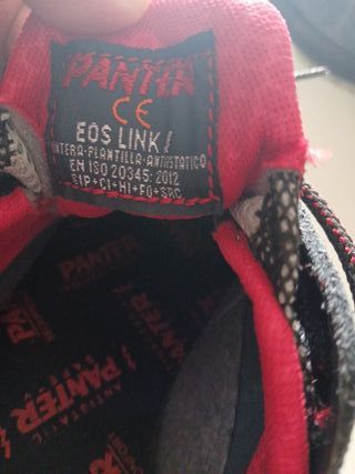 Zapatos Panter Grises y Rojos