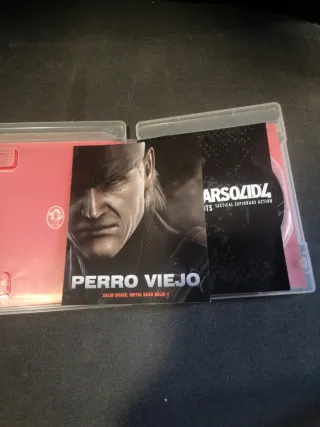 Metal Gear Solid 4 PS3 con manual