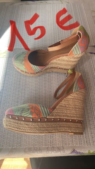 Zapatos cuña multicolor talla 37