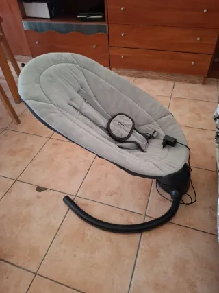 Mecedora musical para bebés