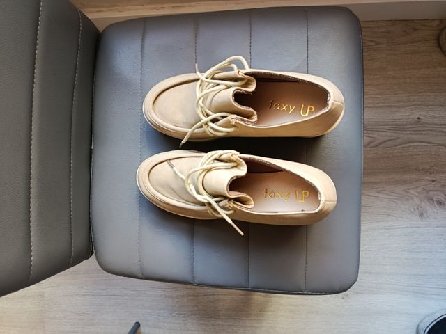 Zapatos Foxy Up Beige