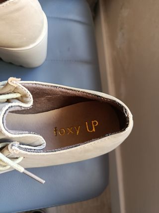 Zapatos Foxy Up Beige