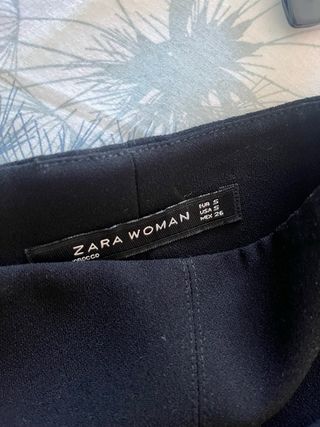Falda pantalón Zara volantes negra