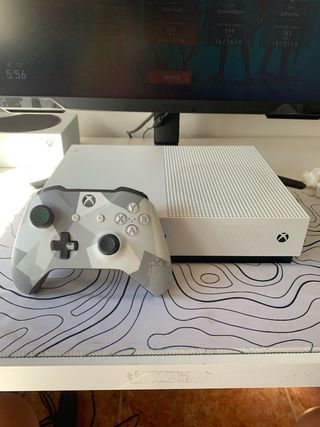 Xbox One S Multicolor