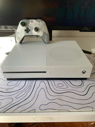 Xbox One S Multicolor