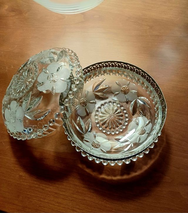 Portagioie in vetro decorato