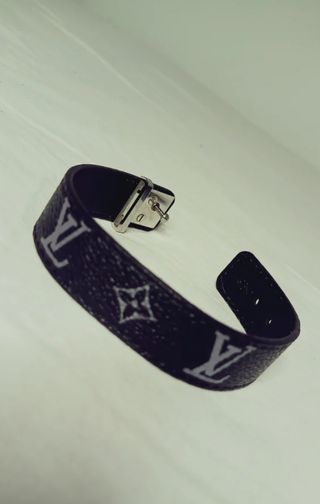 Pulsera Louis Vuitton Slim Negra