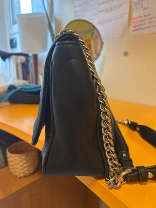 Borsa Steve Madden nera trapuntata con lucchetto