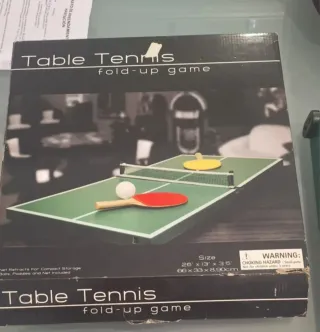 Mini mesa de ping pong nueva en su caja