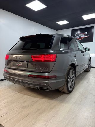 Audi Q7 2019 286cv SLINE Black line “ECO” Techo