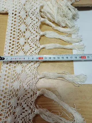 Flecos beige 3€/metro