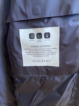 Abrigo plumífero azul Scalpers