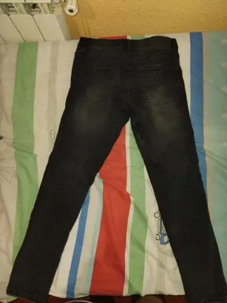 Pantalón Zara Negro Roto Talla 32