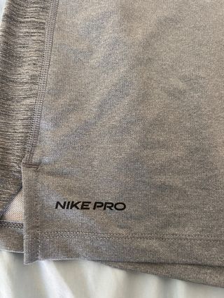 Camiseta Nike Pro Dri-Fit Gris Talla S