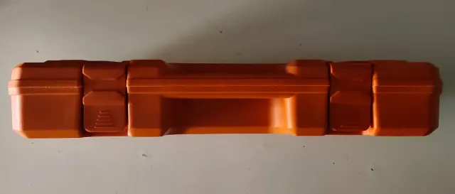 Pistola sparachiodi con accessori