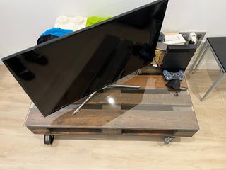 Mesa centro palet madera cristal y ruedas