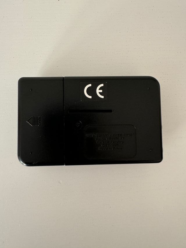 Accordatore per chitarra e basso Qwik Tune