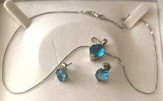Conjunto de pendientes y colgante de Mckenzie