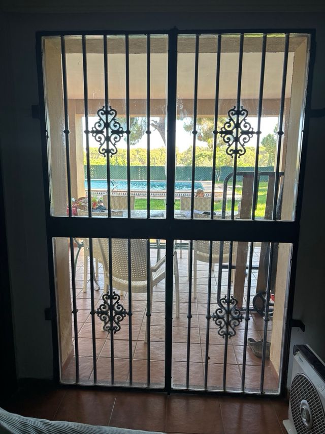 Doble puerta hierro y cristal SIN MARCO