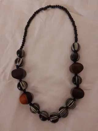 Collana etnica perle nere e marroni