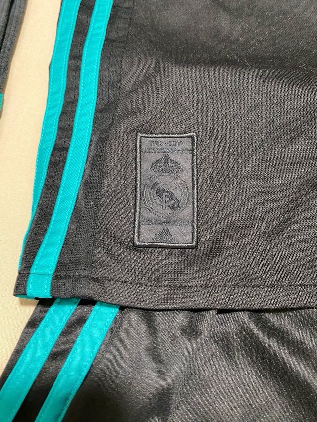 Equipación Real Madrid niño 9 años