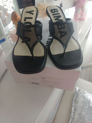 Sandalias Bimba y Lola Negras Talla 38