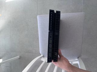 Playstation 4 + mando v2 puede juegos infinitos
