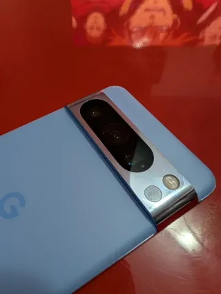 Google Pixel 8 Pro 256 GB celeste.