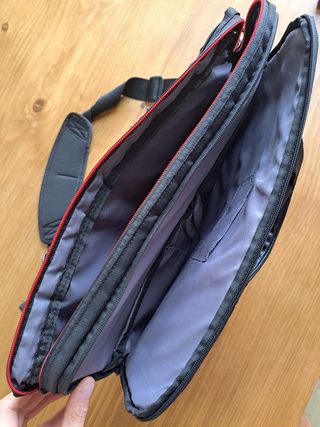 Maletín portátil negro