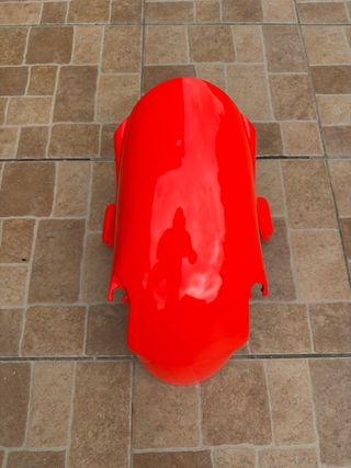 Parafango anteriore rosso fluo Aprilia SR Harada