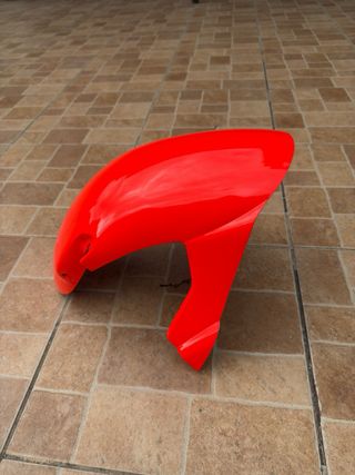 Parafango anteriore rosso fluo Aprilia SR Harada
