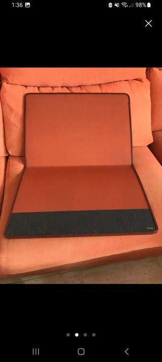 Portadocumentos de piel marrón