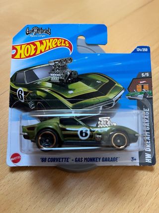 Hot Wheels '68 Corvette Gas Monkey Garage