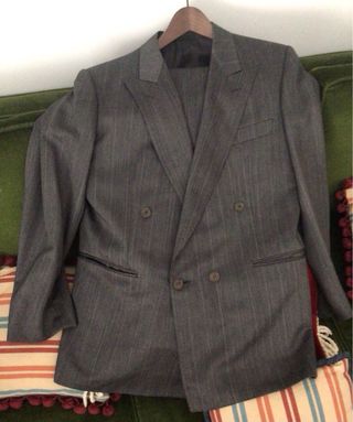 Traje Ermenegildo Zegna Gris Raya Diplomática
 