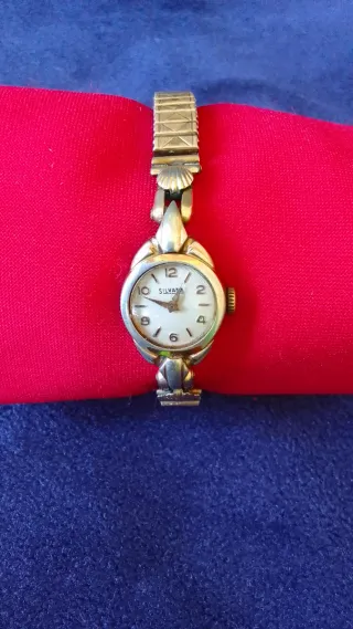Reloj Silvana Chapado en Oro