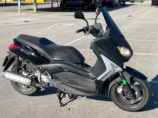 Yamaha X-MAX 250 2011