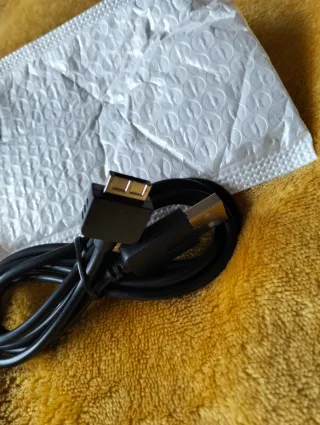 Cable de carga PlayStation PS Vita.               