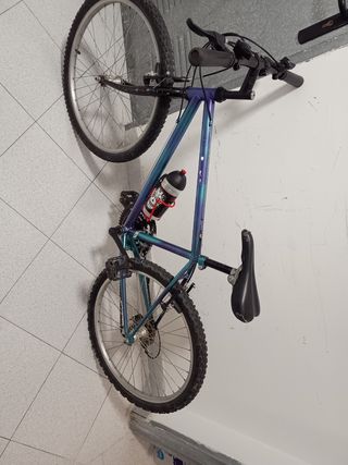 Bicicleta Montaña Color Morado/Verde con cambios