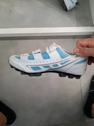 Zapatilla spinning mujer azul y blanco